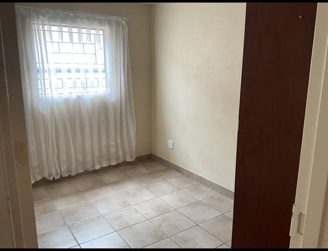 3 BEDROOM FREESTANDING FOR SALE IN KOSMOSDAL